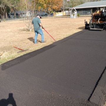 New driveway by P&J Asphalt Paving